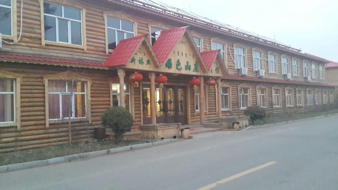 泉港绿笛山庄人均消费_泉港万兆山庄游泳馆(2)