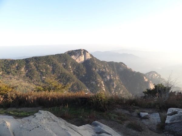 爬泰山注意事项及路线。
