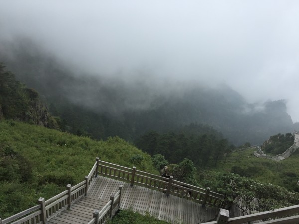 下雨天神农架游玩攻略,下雨天去神农架好玩吗