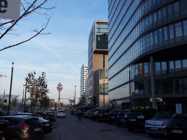 什么叫中央车站 wKgBs1g4FS6ANy4_AAomGOto4Kc38.jpeg?imageView2%2F2%2Fw%2F600%2Fh%2F600%2Fq%2F90