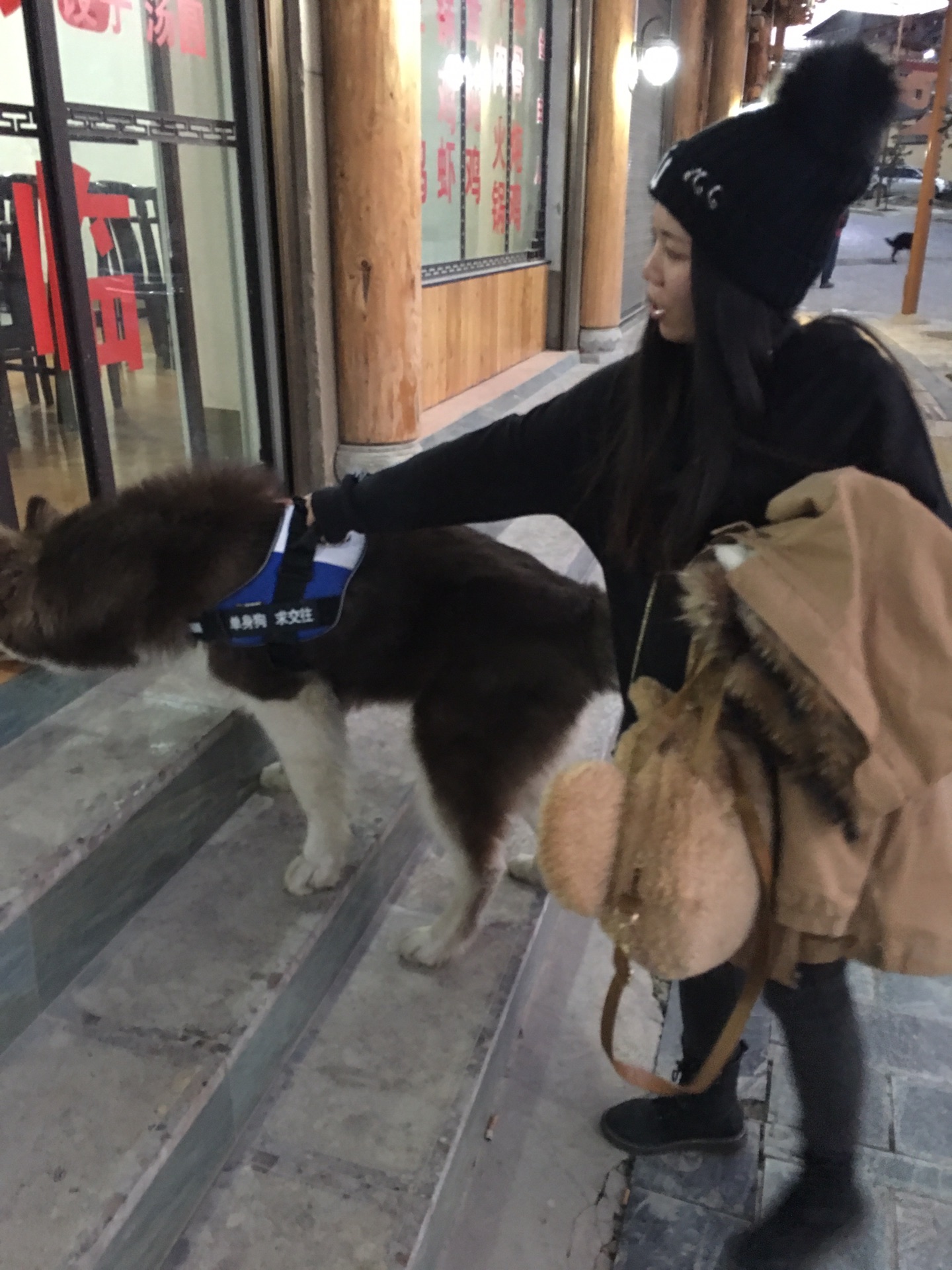 wKgBZ1j5j-mAfZRBAAfJudSgZ0A81.jpeg?imageView2%2F2%2Fw%2F680%2Fq%2F90
