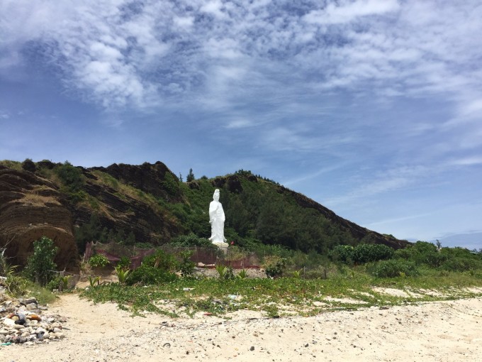 没有游客一个没有中国人的海岛!越南广义省理