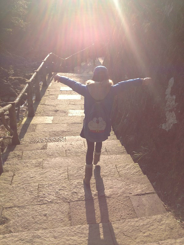 wKgB3FEHhOKAcjXyAAXCt7JRTQ441.jpeg?imageView2%2F2%2Fw%2F600%2Fq%2F90