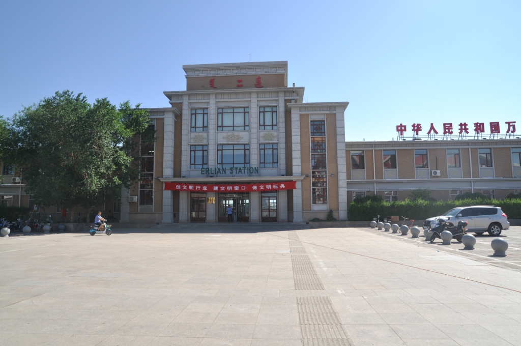 wKgB4lLXhgaAIjfsAAaj8tQGCw023.jpeg?imageView2%2F2%2Fw%2F680%2Fq%2F90