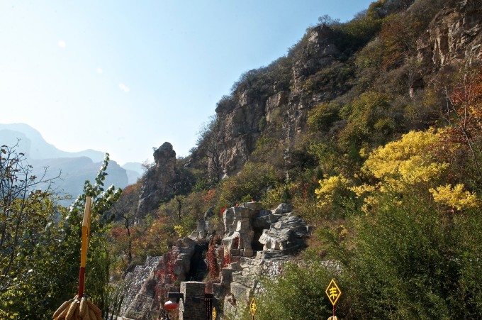 坡峰岭景区在哪呀 wKgBs1gXNMGASsI6ABC-HbWDCVM77.jpeg?imageView2%2F2%2Fw%2F680%2Fq%2F90